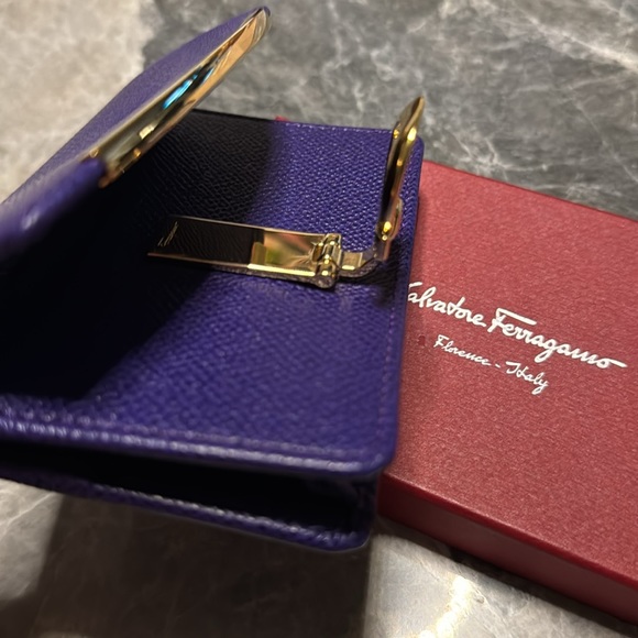 Ferragamo Italy Leather Wallet Card Holder - Picture 4 of 16